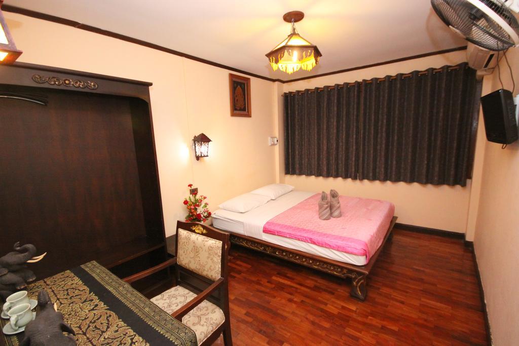 S.K. House 1 Hotel Chiang Mai Exterior foto